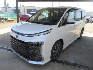 2022 Toyota Voxy Hybrid S-Z
